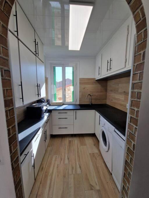 Appartement Classe 2 Etoiles, 2 Chambres, Renove, Climatise Amelie-les-Bains-Palalda Luaran gambar